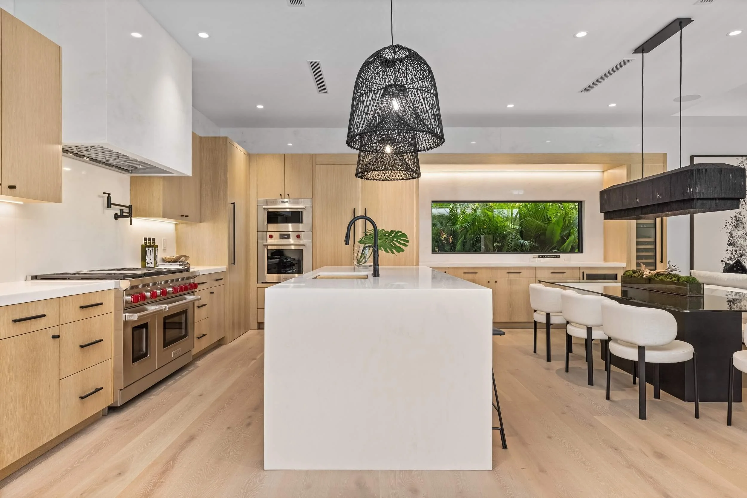 4024 Bonita — kitchen