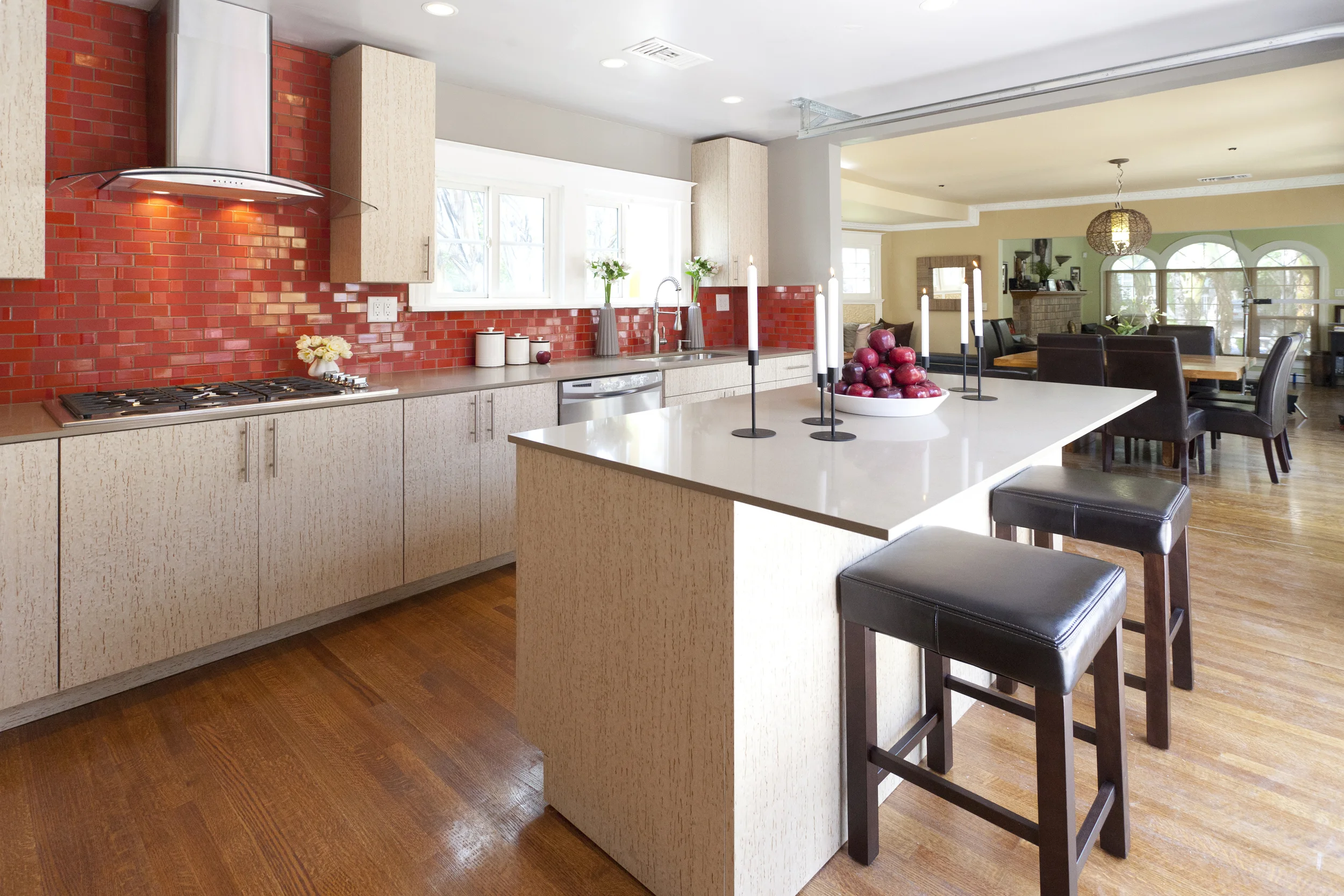 Airy LA Kitchen — kitchen