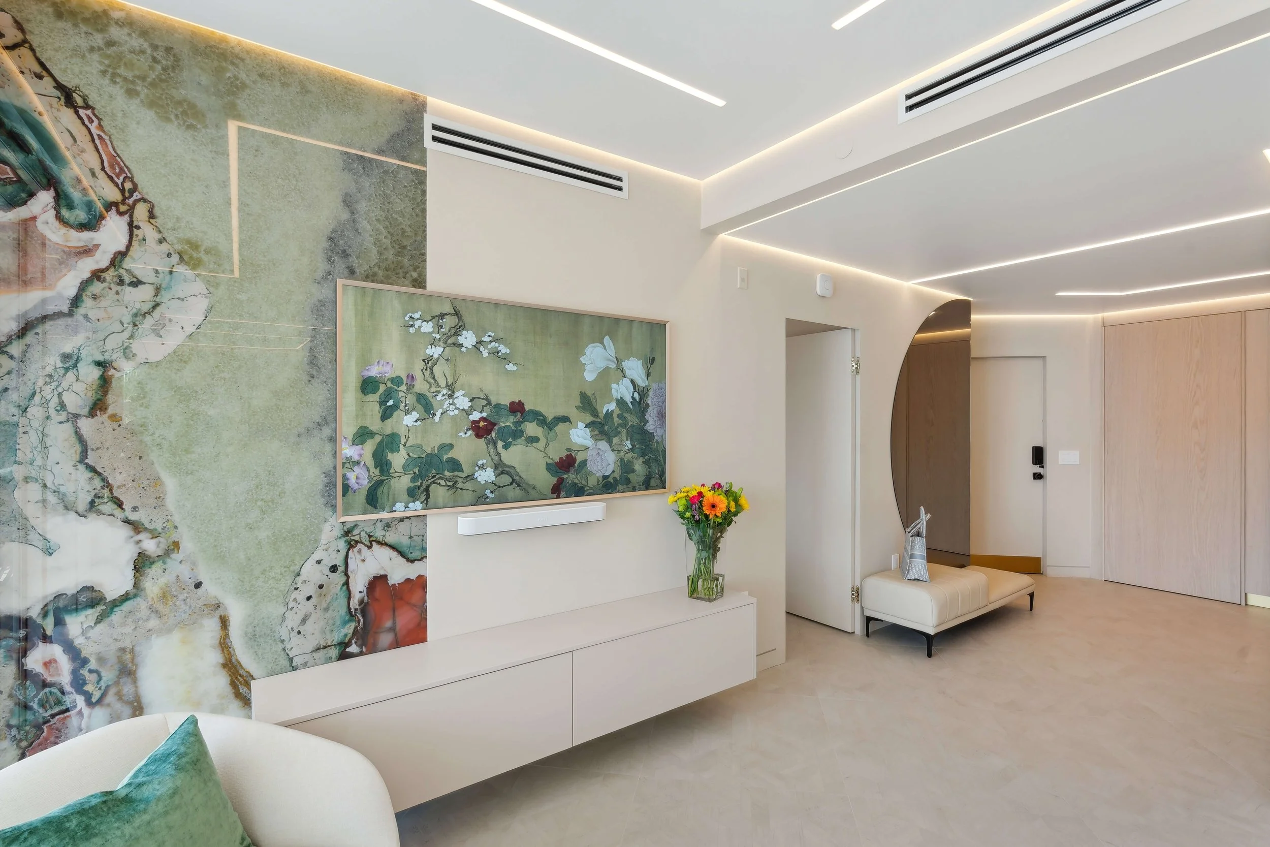 Aventura Condo by the Bay — living room