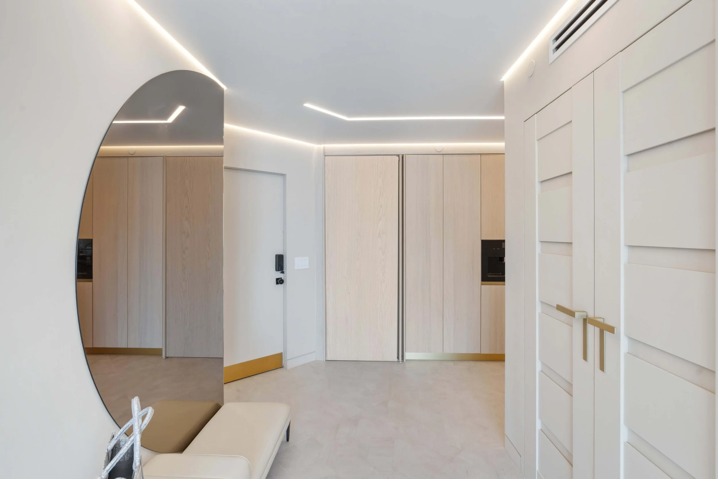 Aventura Condo by the Bay — interior