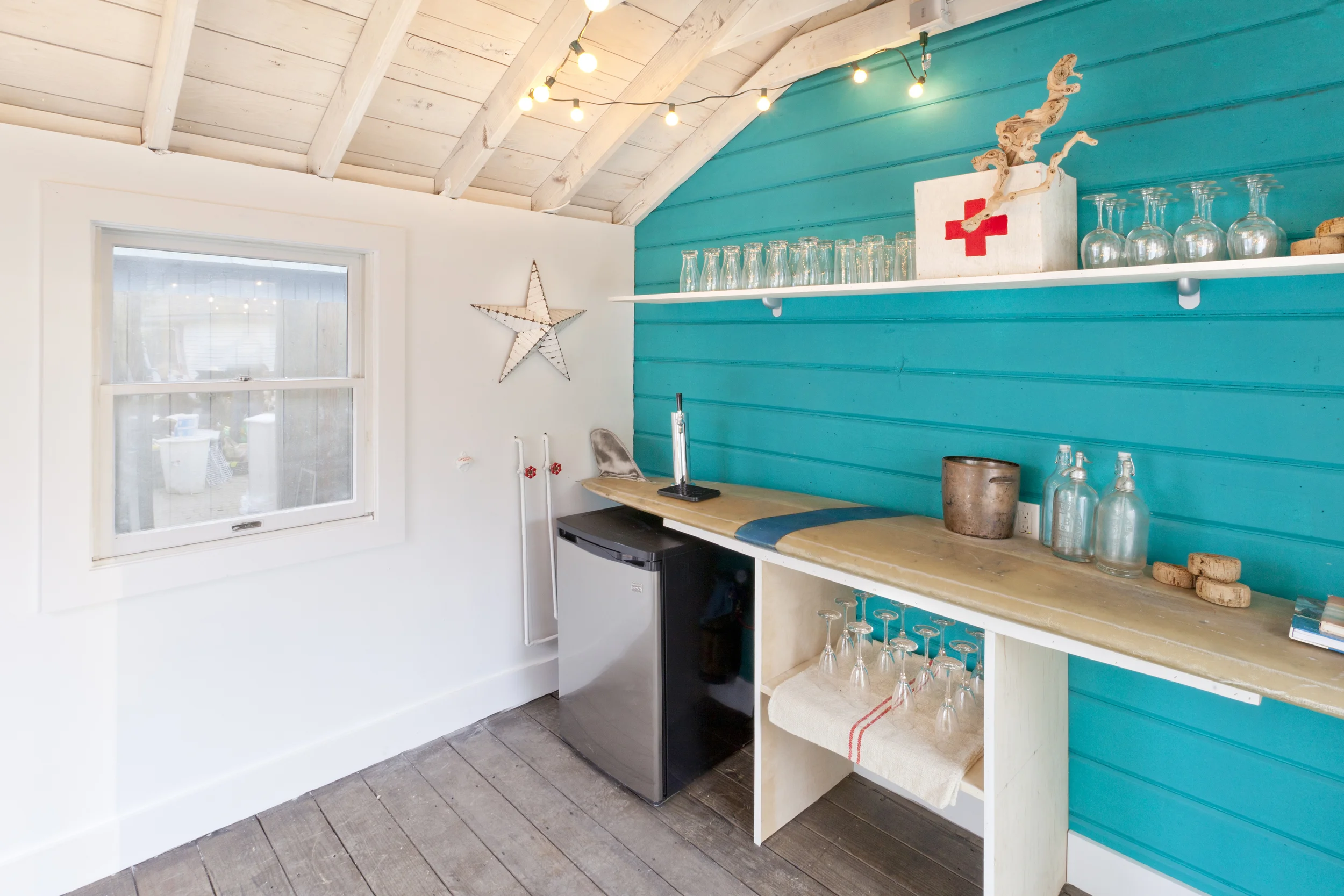 Jersey Shore Cottage — interior