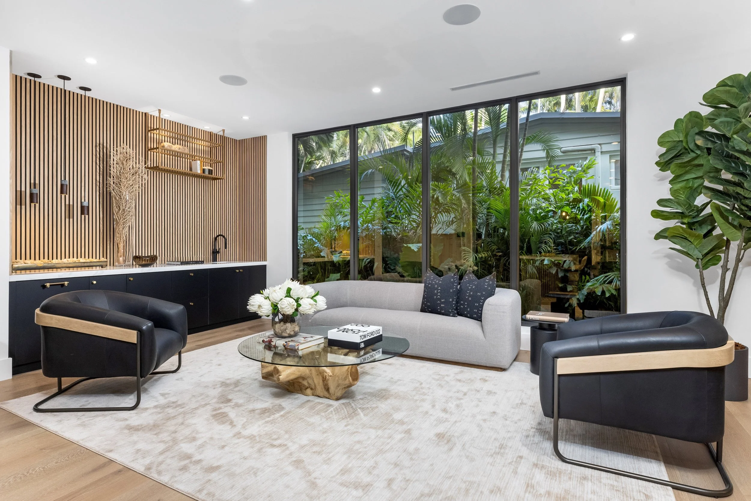 Little Palmetto — interior