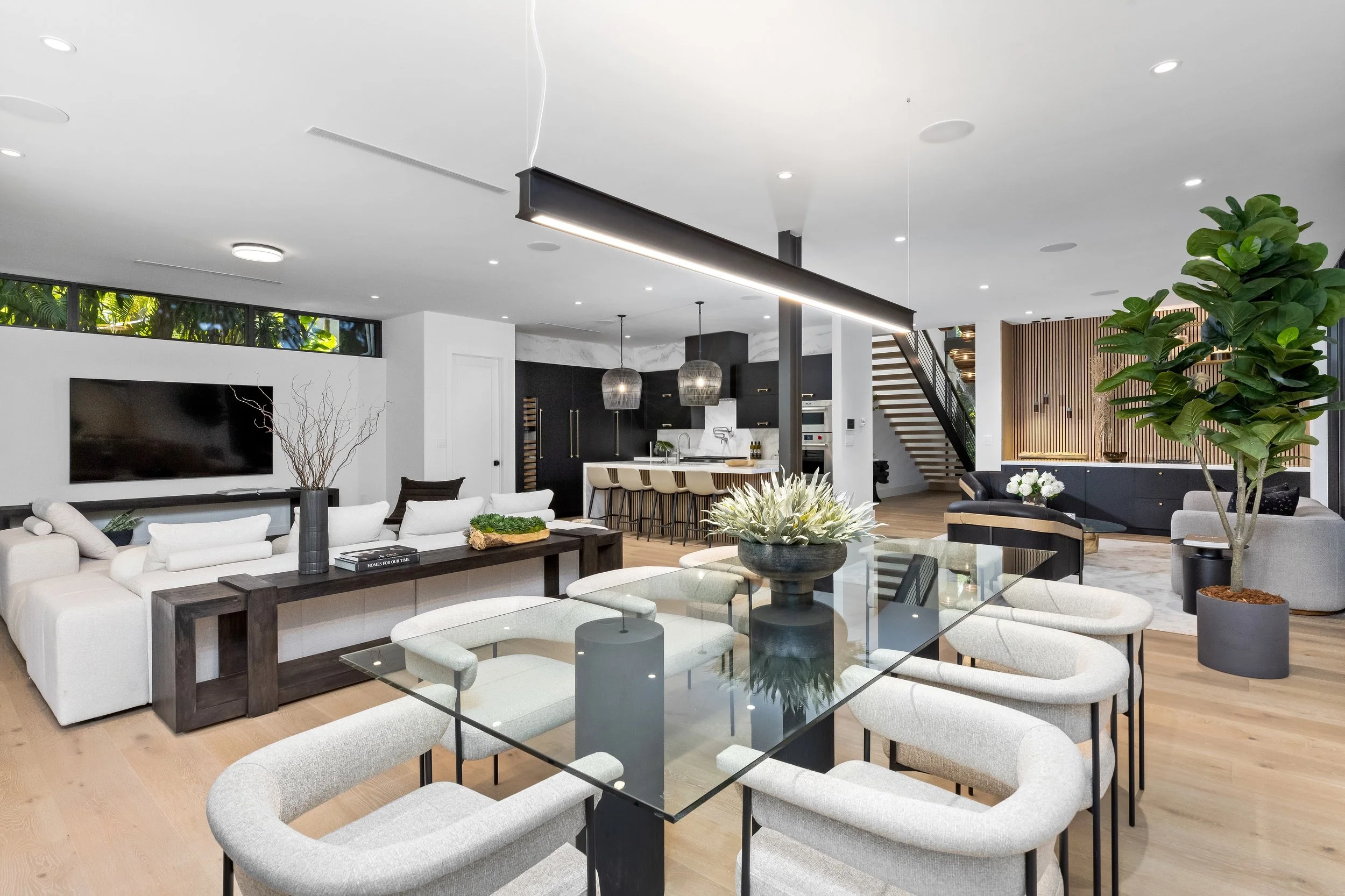 Little Palmetto — interior