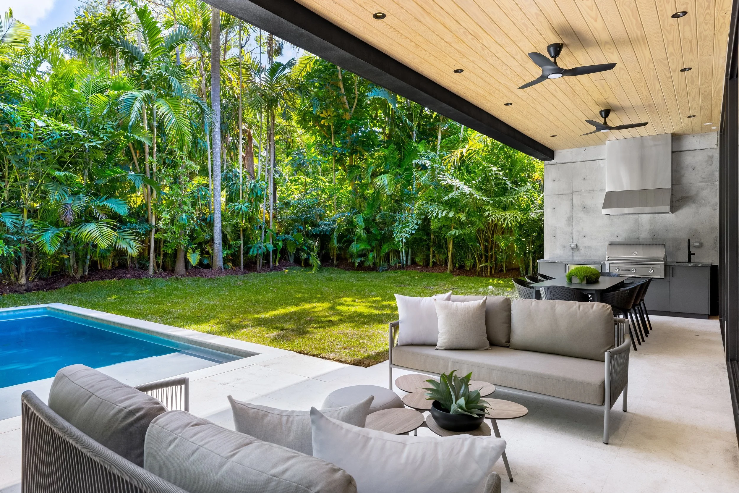 Little Palmetto — interior