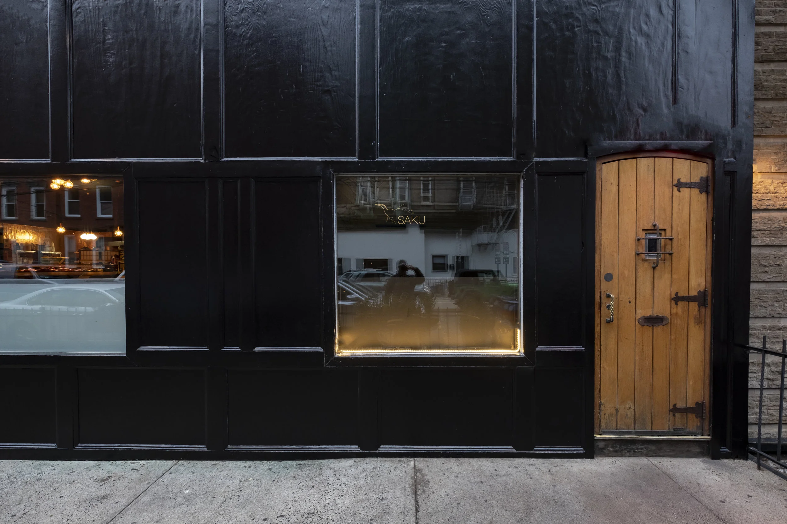 Saku, Hoboken — exterior