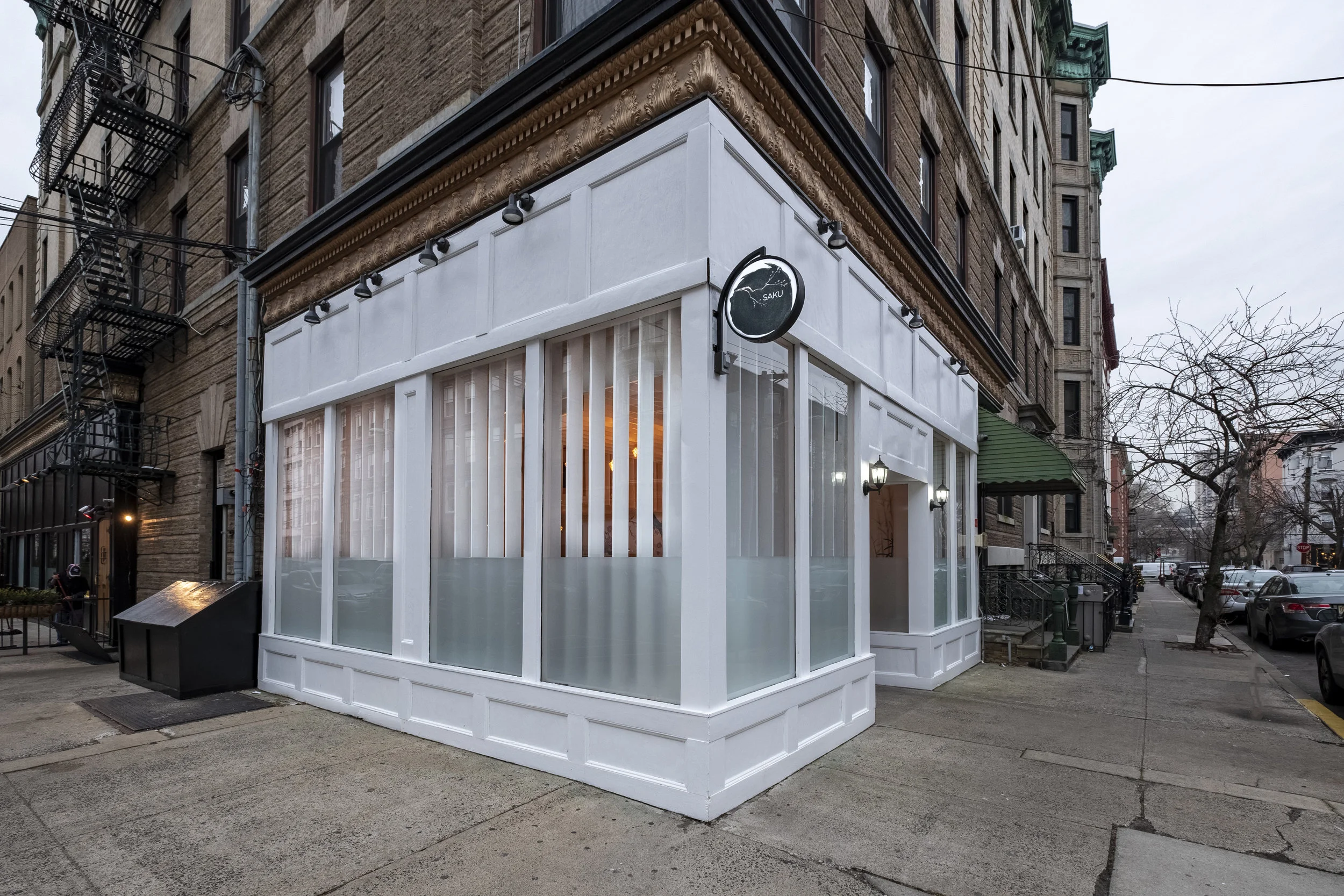 Saku, Hoboken — exterior
