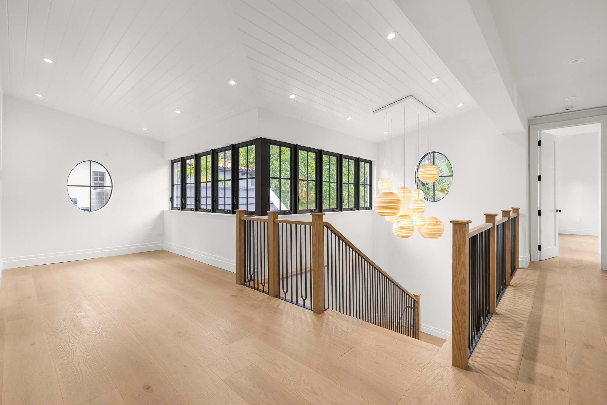 4150 El Prado — upper landing