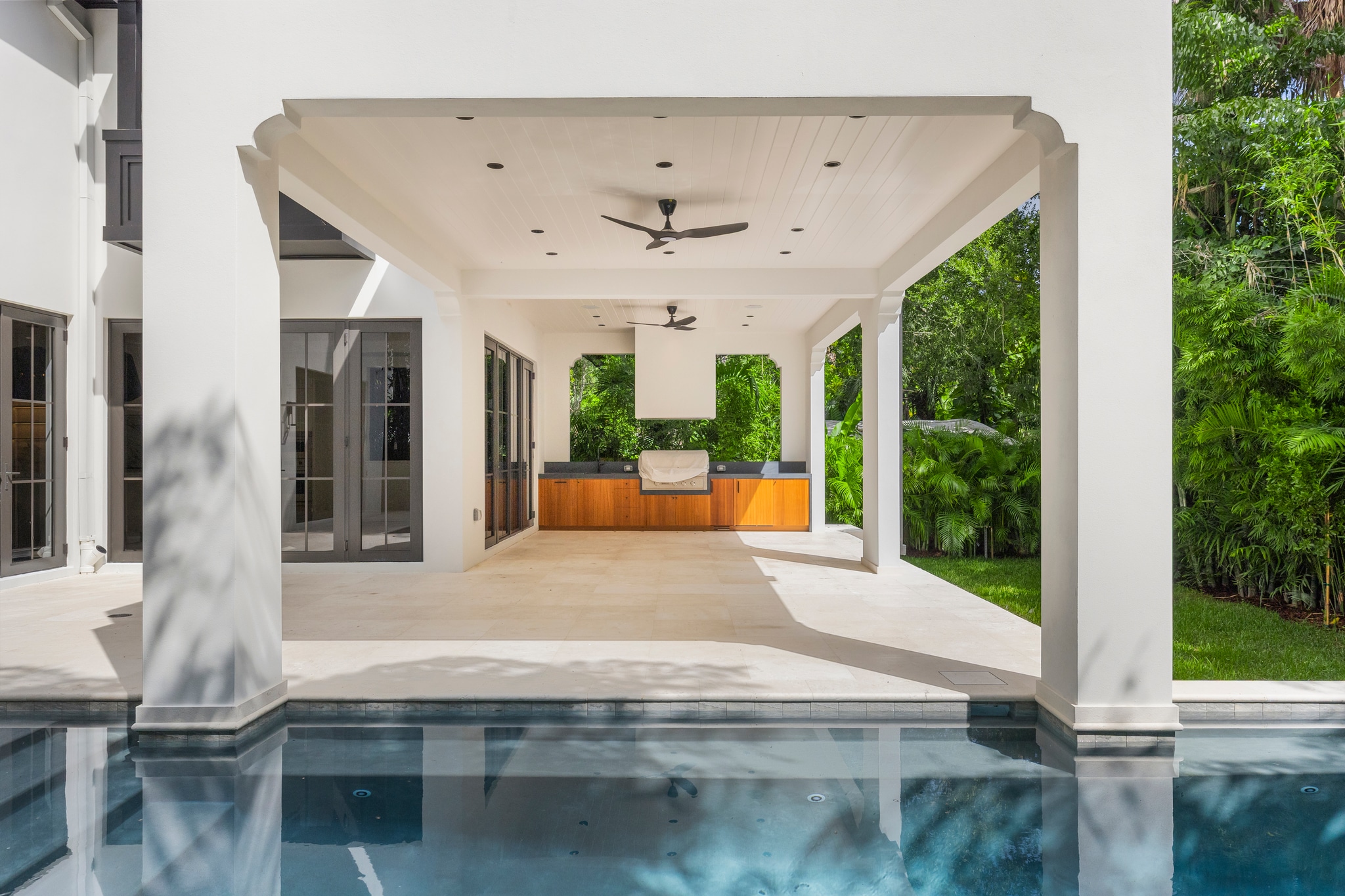 4150 El Prado — covered loggia
